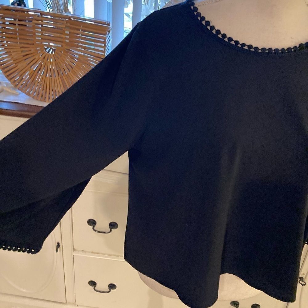 Black Blouse - Picture 6 of 6
